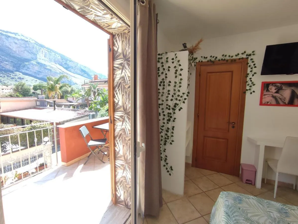 Casa vacanze Isolotto Isola delle Femmine 0*,  Italia