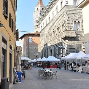 Al Canto Del Cavour Bed & Breakfast Pistoia